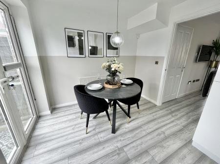 Kitchen | Dining Area