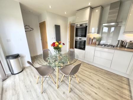 Kitchen | Dining Area