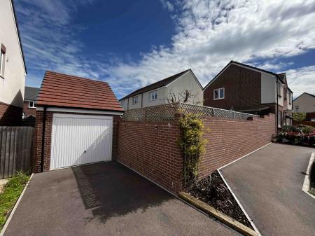 Garage & Driveway