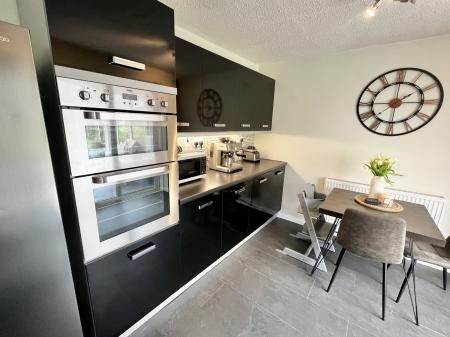 Kitchen | Dining Area