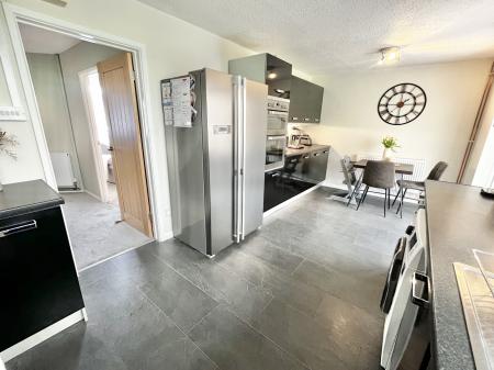 Kitchen | Dining Area