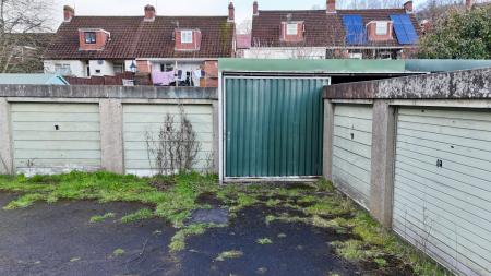 Garage for lease