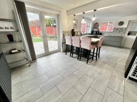 Kitchen/ Diner