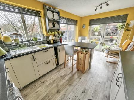 Kitchen / Dining Room