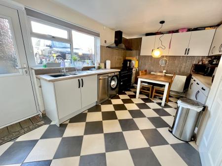 Kitchen / Dining Room