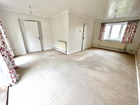 Lounge / DIning Room