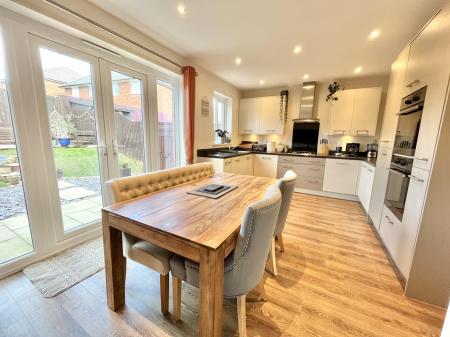 Kitchen | Dining Area