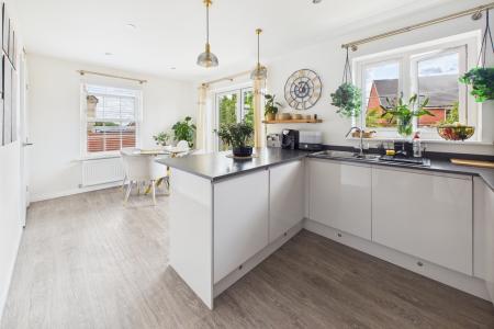 Kitchen / Dining Room