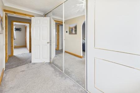 Dressing Room / Bedroom