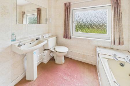 Main Bathroom