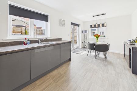 Kitchen / Diner
