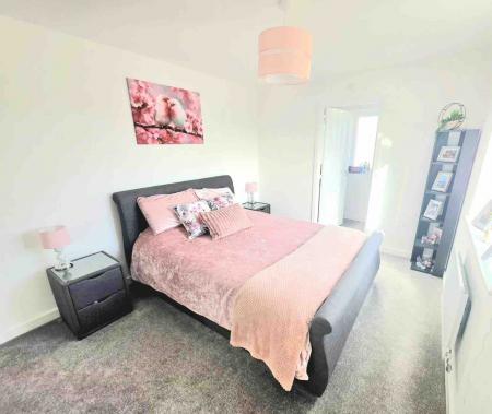 Master Bedroom with En-suite