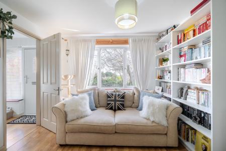 LIVINGROOM