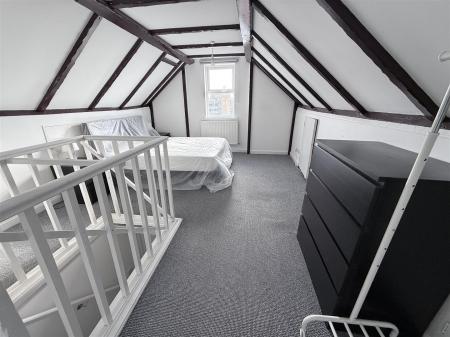 Third Floor Bedroom 9 (£900)