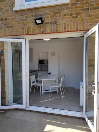 KITCHEN DINER (3).jpg