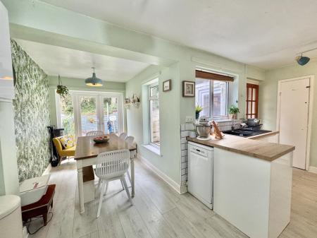 Kitchen / Dining Room