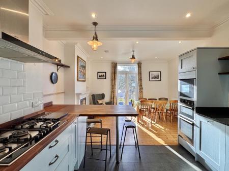 Kitchen / Dining Room