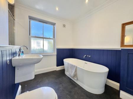 Family Bath & Shower Room