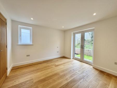 Ground floor bedroom or snug