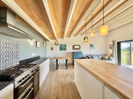 Annexe Kitchen / Living / Dining Room