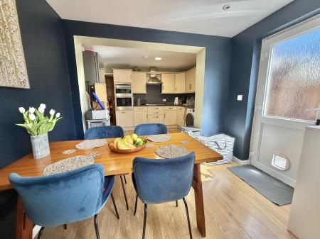 Kitchen\Dining Room