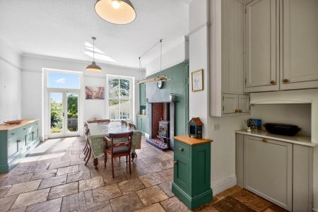 Kitchen / Dining Room