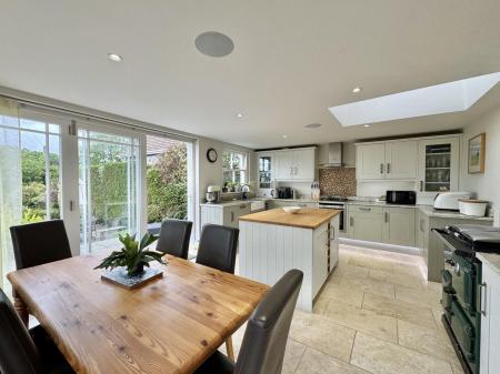 Kitchen / Breakfast Room