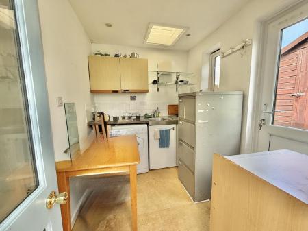 Annexe Kitchen