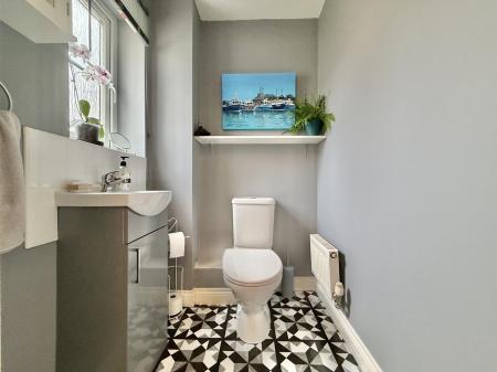 Cloakroom/WC