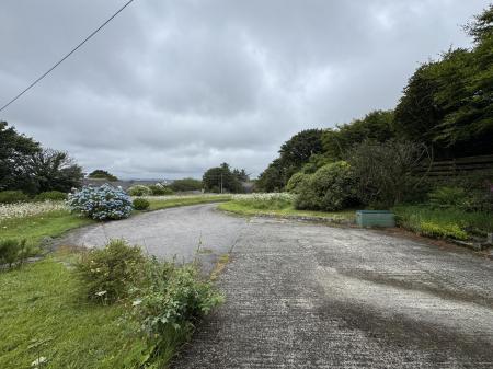 Driveway / Parking