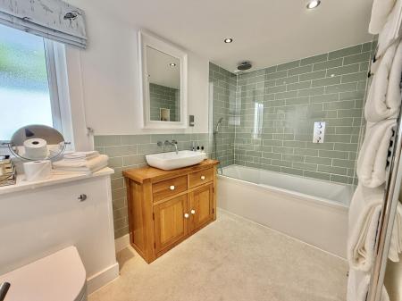 Ensuite 2