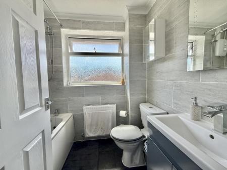 Bathroom/Wc