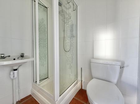 Ground Floor Bathroom/Wc