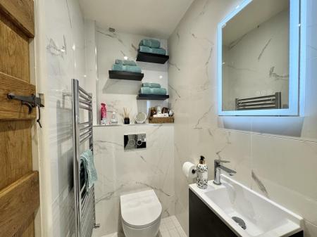 2nd En-Suite Shower Room