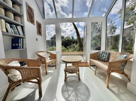 Atrium Breakfast Area