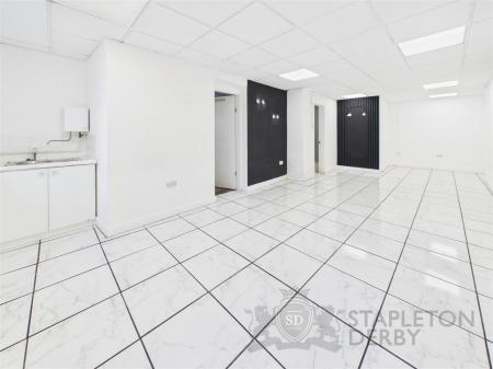 CAM04709G0-PR0378-STILL003.jpg