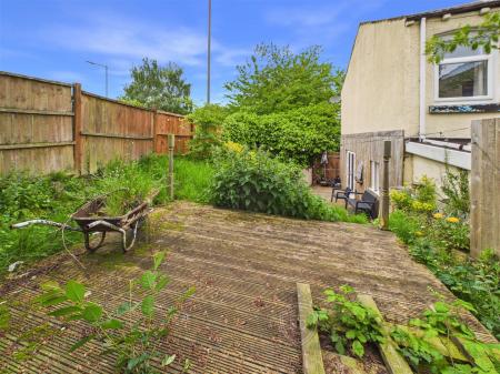 CAM04645G0-PR0035-STILL012.jpg