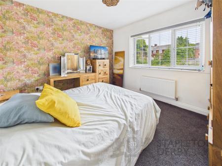 CAM04645G0-PR0065-STILL017.jpg