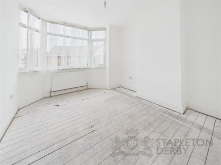 CAM04645G0-PR0087-STILL004.jpg