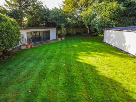 dji_fly_20230929_093924_376_1695976774074_photo_op