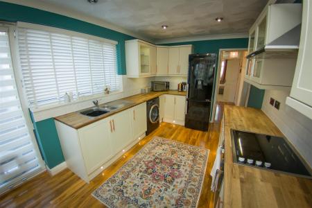 Hardcastle 54 L40 4BQ-5.jpg