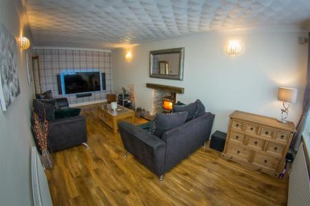 Hardcastle 54 L40 4BQ-2.jpg