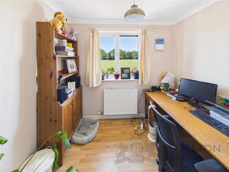 Office2.jpg
