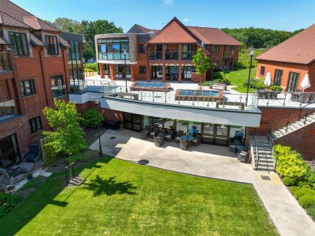 Restuarant Garden.jpg