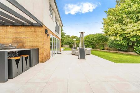 Patio..jpg