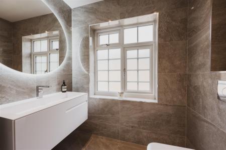 Additional GF Toilet 1.jpg