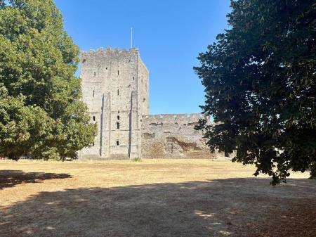 Portchester Castle 1.jpeg