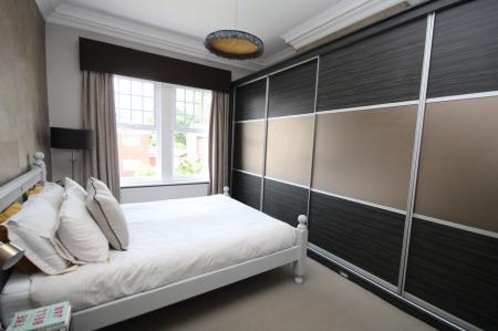 Bedroom 1 (Front)