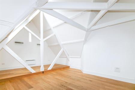 Living area2.jpg