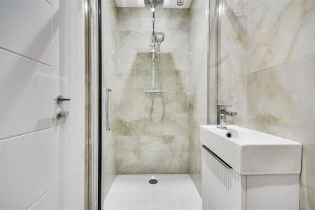 DSC_8469-DSC_8473 copy.jpg